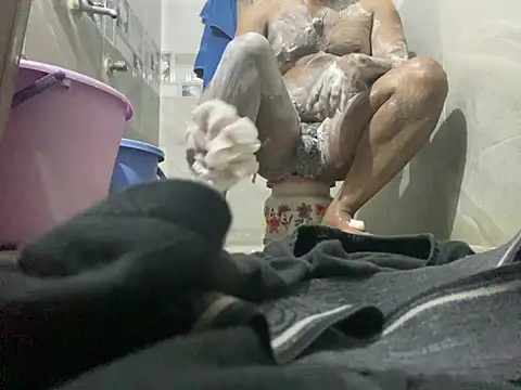 Snapshot of Rahuldhe22 chatting on January 21, 7:37 am Rahuldhe22 online show from January 21, 7:37 am