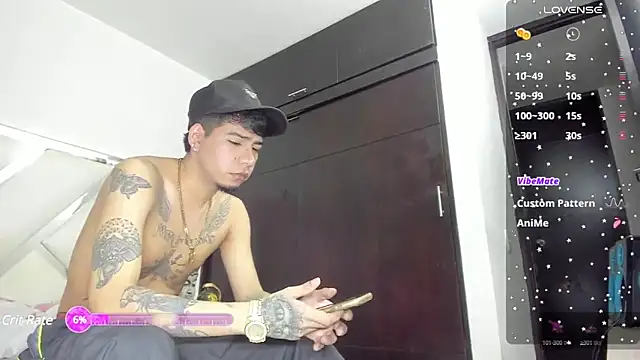 zack isaac777 online show from December 21, 5:25 am