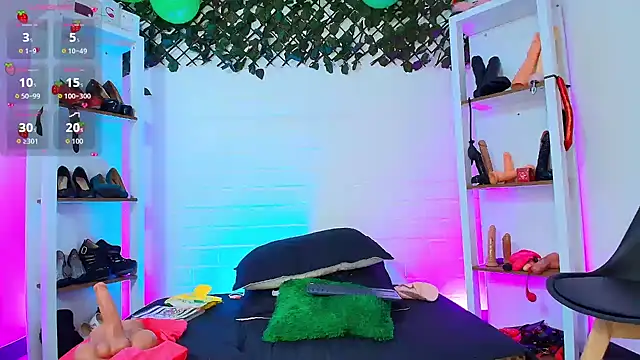 louise nails online show from April 1, 1:41 pm