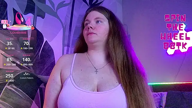 Snapshot of RubyValen chatting on September 24, 1:09 am RubyValen online show from September 24, 1:09 am