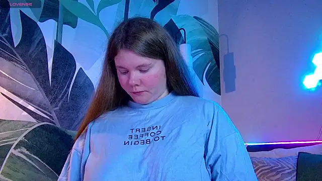 Snapshot of RubyValen chatting on October 6, 1:03 am RubyValen online show from October 6, 1:03 am