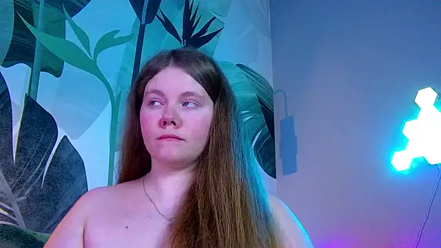 Snapshot of RubyValen chatting on October 9, 1:03 am RubyValen online show from October 9, 1:03 am