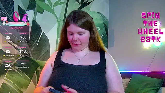 Snapshot of RubyValen chatting on October 24, 1:13 am RubyValen online show from October 24, 1:13 am