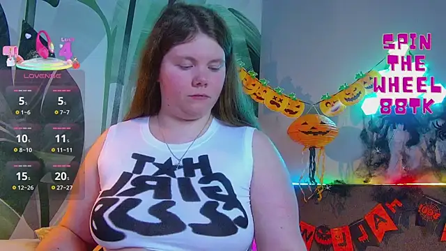 Snapshot of RubyValen chatting on October 25, 1:13 am RubyValen online show from October 25, 1:13 am