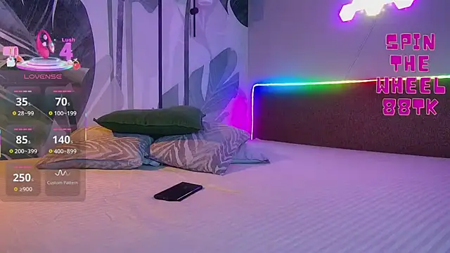 Snapshot of RubyValen chatting on November 3, 1:08 am RubyValen online show from November 3, 1:08 am