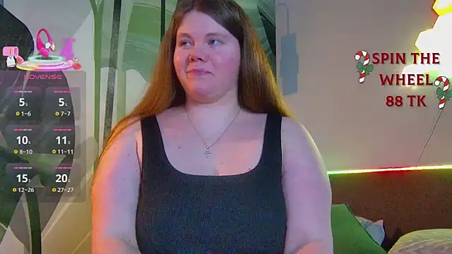 Snapshot of RubyValen chatting on December 15, 1:10 am RubyValen online show from December 15, 1:10 am