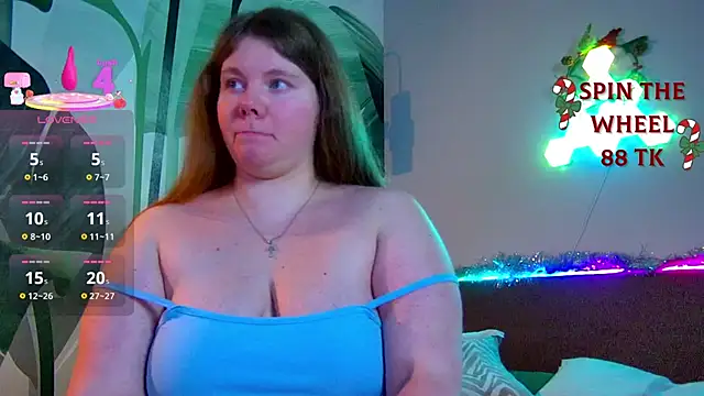 Snapshot of RubyValen chatting on December 22, 1:13 am RubyValen online show from December 22, 1:13 am