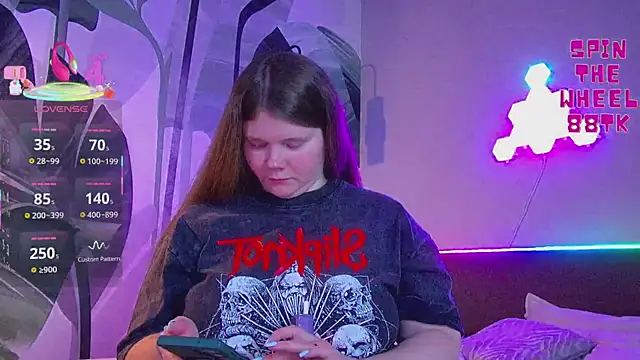 Snapshot of RubyValen chatting on January 19, 1:20 am RubyValen online show from January 19, 1:20 am