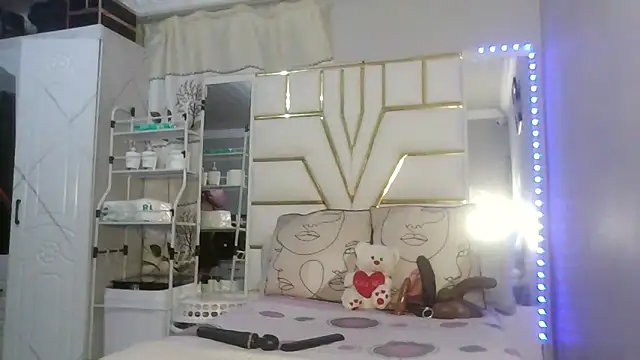 SexyyNana online show from March 13, 4:08 am