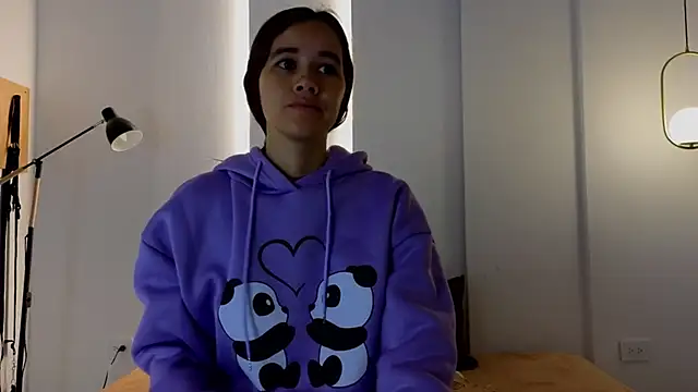 sexychanell 18 online show from April 18, 1:37 pm