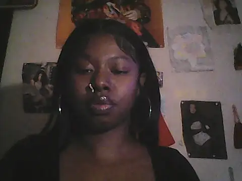 Snapshot of TinyBlazian901 chatting on March 21, 12:18 am TinyBlazian901 online show from March 21, 12:18 am