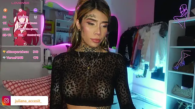 caroline cossei online show from January 12, 11:28 am