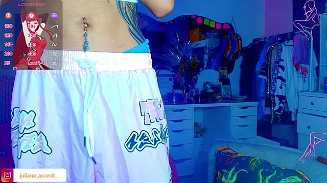 caroline cossei online show from March 11, 12:27 am