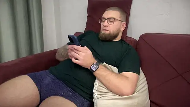 Bear bear  online show from February 7, 4:35 pm