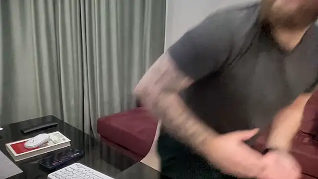 Bear bear  online show from March 7, 9:48 pm