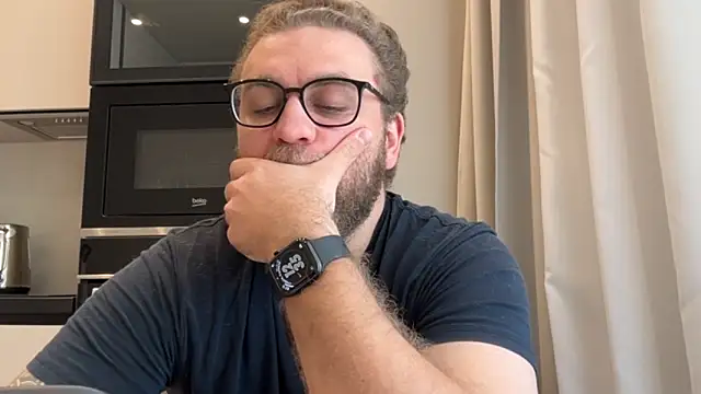 Bear bear  online show from April 11, 9:35 am