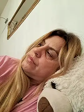 OliviaLewis online show from February 20, 4:50 am