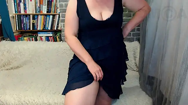 Rainbow lady online show from November 18, 2:43 pm