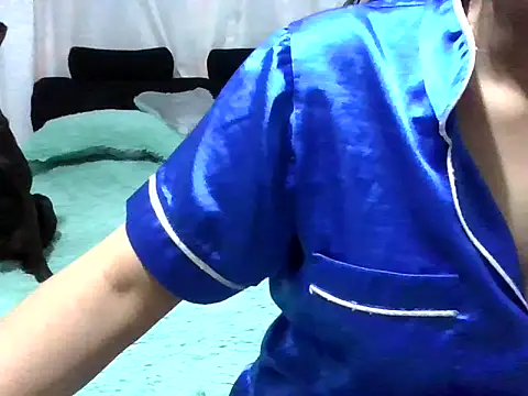 Snapshot of RAYA_1 chatting on September 12, 12:44 am RAYA 1 online show from September 12, 12:44 am