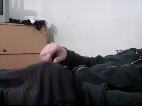 Snapshot of Manfuck95 chatting on November 17, 4:29 am Manfuck95 online show from November 17, 4:29 am