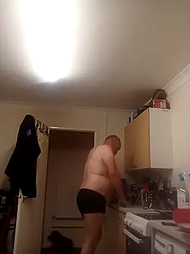 Snapshot of bigboy197311 chatting on October 11, 6:01 am bigboy197311 online show from October 11, 6:01 am