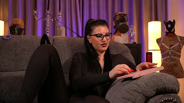 kelly kent online show from January 12, 1:32 am