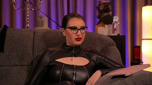 kelly kent online show from February 3, 12:25 am