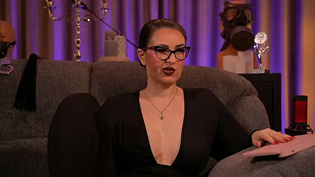 kelly kent online show from February 8, 12:17 am