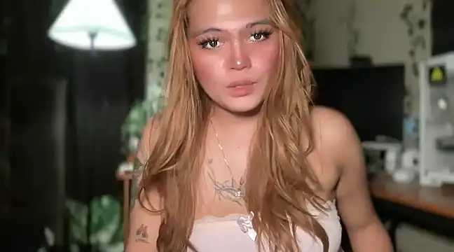 Claire Brooke online show from February 22, 7:25 pm