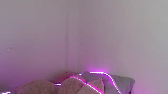 Snapshot of SweetSofty chatting on November 11, 9:59 pm SweetSofty online show from November 11, 9:59 pm