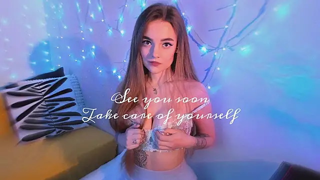 xwiuiwx online show from February 21, 8:38 pm