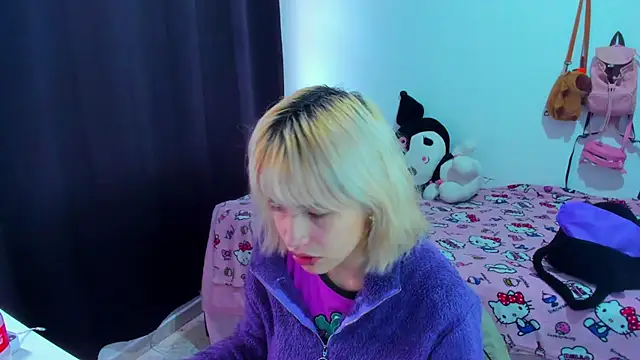 Akane-Mou online show from April 22, 8:21 pm