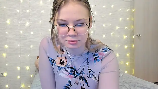Tommy and Katie online show from February 15, 11:39 am