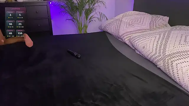 spottyyy online show from December 17, 5:15 pm