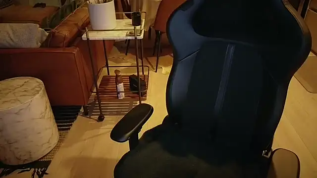 HungandThickLatin online show from January 11, 9:58 am