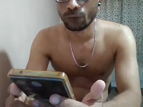 Snapshot of sexx4 chatting on May 4, 10:28 pm sexx4 online show from May 4, 10:28 pm