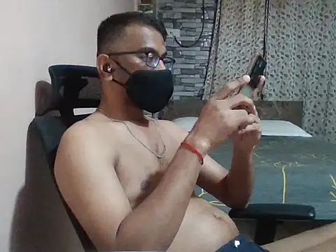 Snapshot of sexx4 chatting on May 5, 10:40 pm sexx4 online show from May 5, 10:40 pm