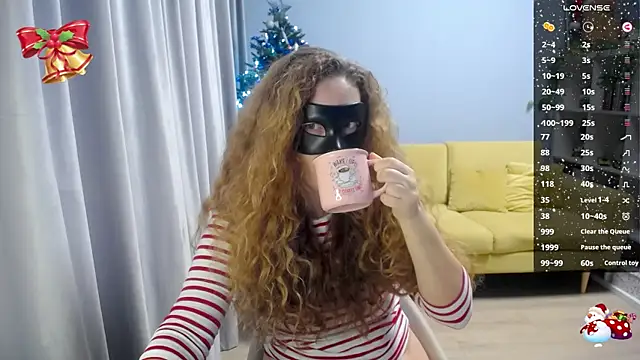 Snapshot of BubbbleGumm chatting on December 19, 8:43 am BubbbleGumm online show from December 19, 8:43 am