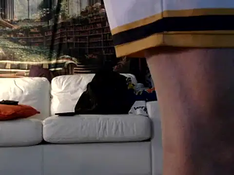 Snapshot of OSIRlS chatting on February 1, 4:00 pm OSIRlS online show from February 1, 4:00 pm