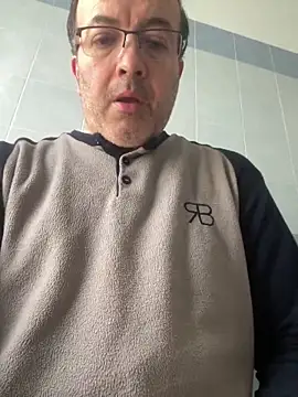 Snapshot of Maxi7hot chatting on February 7, 7:34 am Maxi7hot online show from February 7, 7:34 am