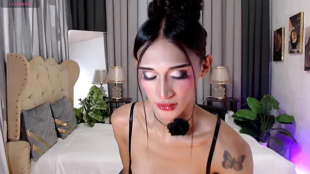 Unforttable Anisha online show from March 18, 11:30 am