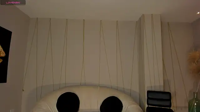 Snapshot of MariamRivera_ chatting on December 18, 3:58 am MariamRivera online show from December 18, 3:58 am
