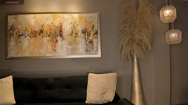Snapshot of MariamRivera_ chatting on February 20, 9:55 am MariamRivera online show from February 20, 9:55 am