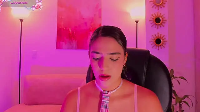 Snapshot of MariamRivera_ chatting on September 26, 11:31 pm MariamRivera online show from September 26, 11:31 pm
