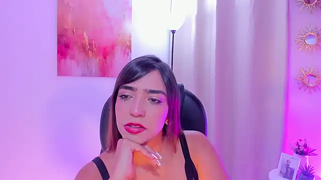 Snapshot of MariamRivera_ chatting on March 11, 12:05 am MariamRivera online show from March 11, 12:05 am