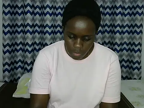 Snapshot of sexydarl chatting on March 19, 4:47 am sexydarl online show from March 19, 4:47 am