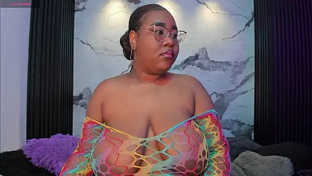 Darnellqueen online show from March 3, 3:34 am