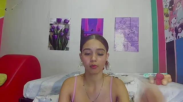 Snapshot of MarianaManzur chatting on February 2, 8:19 pm MarianaManzur online show from February 2, 8:19 pm