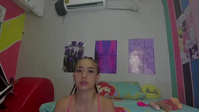 Snapshot of MarianaManzur chatting on February 6, 12:59 pm MarianaManzur online show from February 6, 12:59 pm