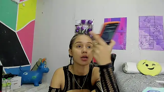 Snapshot of MarianaManzur chatting on September 15, 3:01 pm MarianaManzur online show from September 15, 3:01 pm